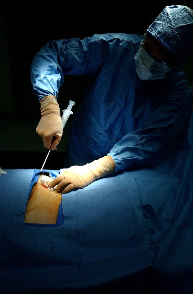 surgery, operation, hospital-85574.jpg